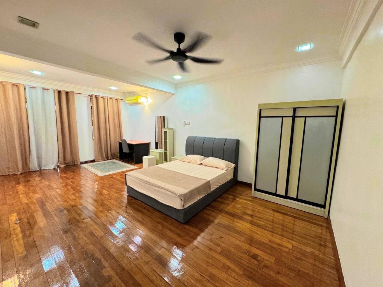 Ibai Golf Home Resort Homestay Kuala Terengganu Ngoại thất bức ảnh
