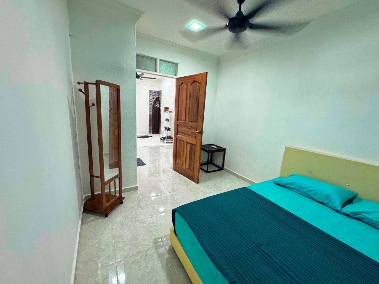 Ibai Golf Home Resort Homestay Kuala Terengganu Ngoại thất bức ảnh
