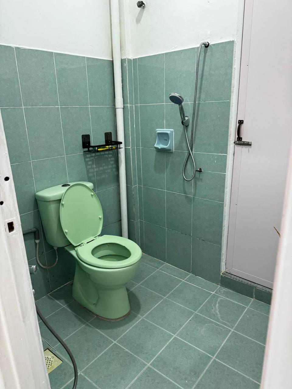 Ibai Golf Home Resort Homestay Kuala Terengganu Ngoại thất bức ảnh